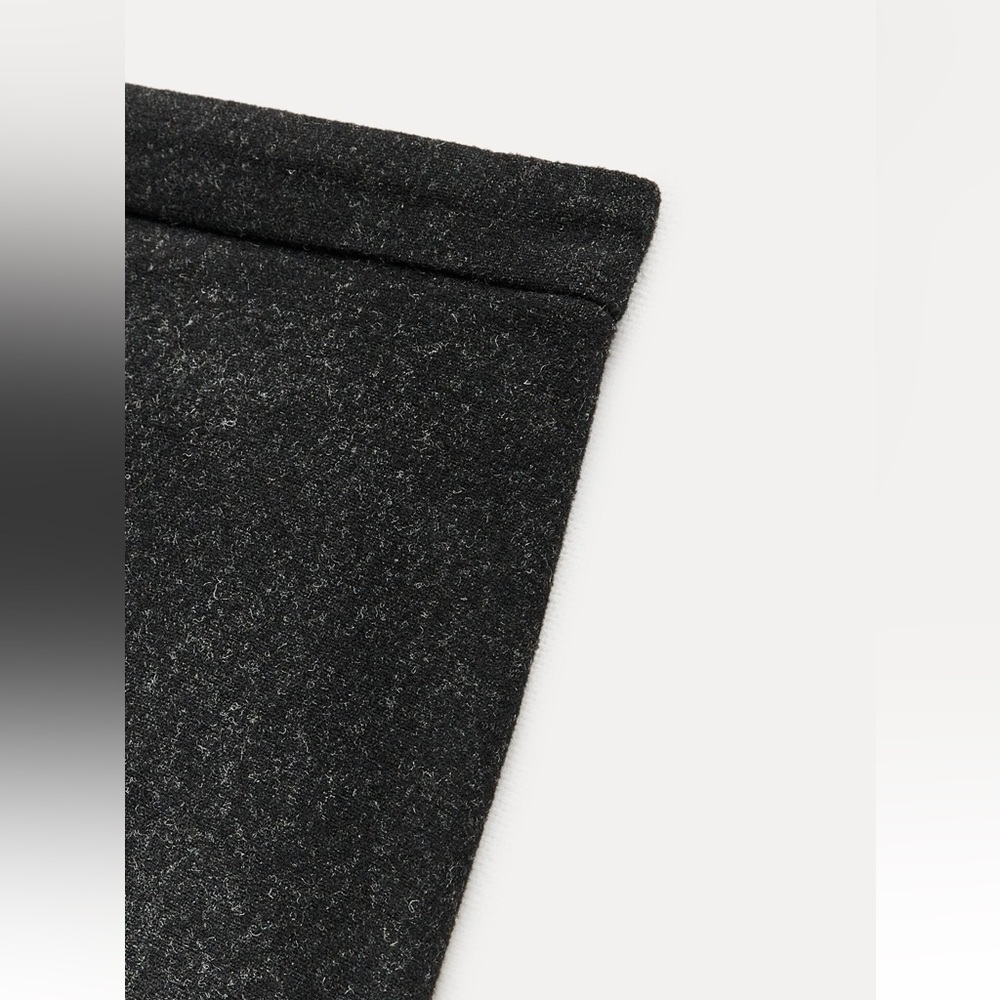 ✨SALE ✨ ZARA SLIT WOOL BLEND SKIRT ZW COLLECTION
✨SALE ✨ - Picture 10 of 14